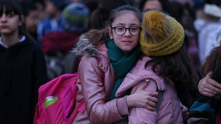 Elazığ'da depremin ardından ilk ders zili çaldı