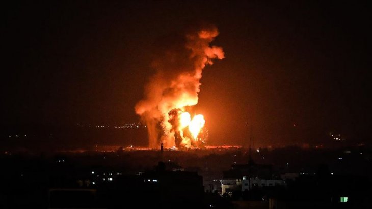 İsrail vahşeti sürüyor! Gazze'de farklı noktalara hava saldırısı