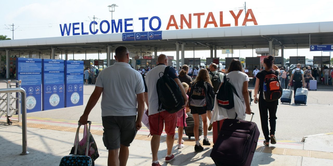 11 ayda 16 milyonu aşkın ziyaretçi turizm kentine akın etti