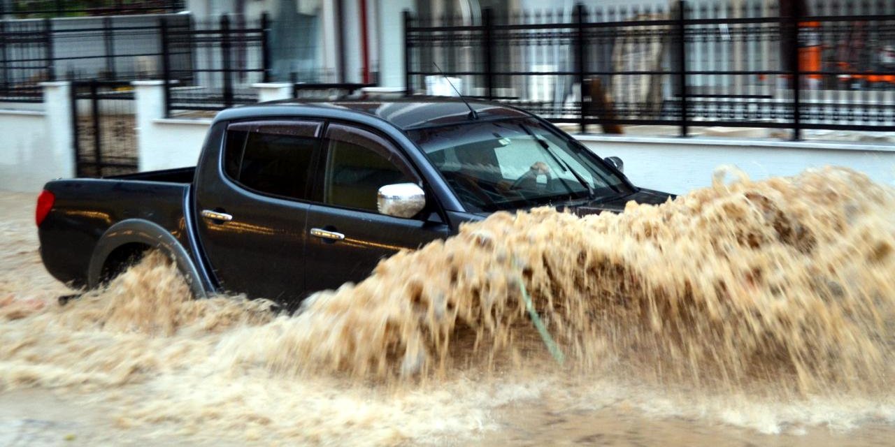 Meteoroloji'den 6 ile uyarı: Gök gürültülü sağanak geliyor