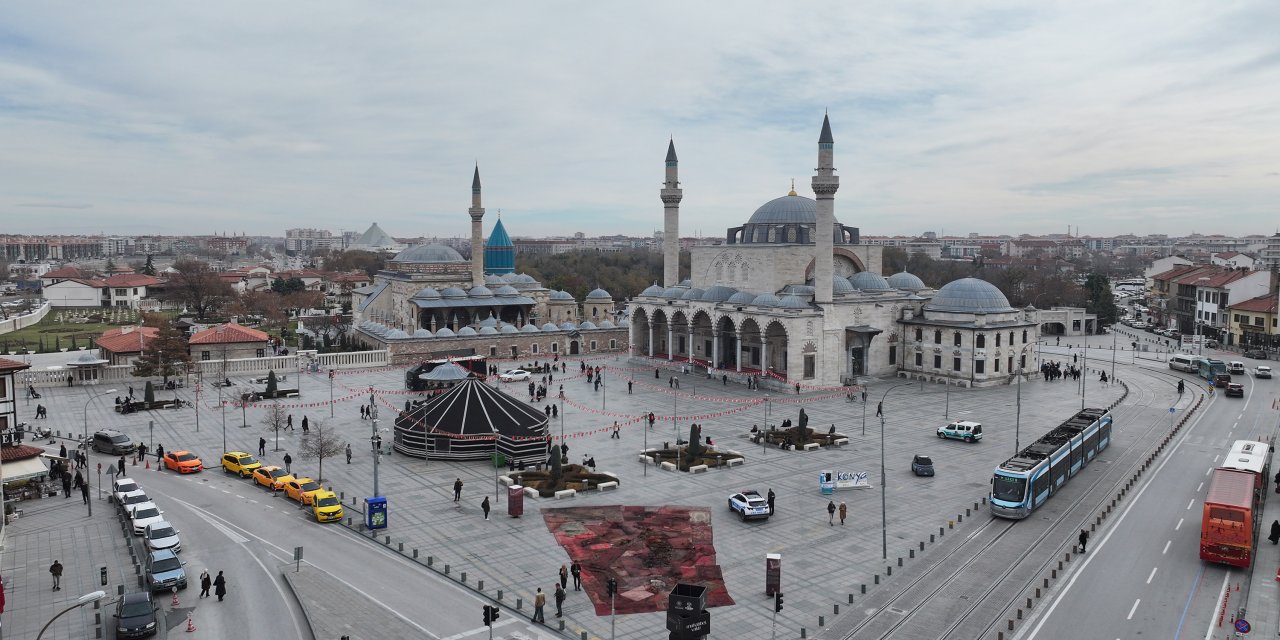 Konya Büyükşehir’in Şebi Arus’taki 2 etkinliğine yoğun ilgi