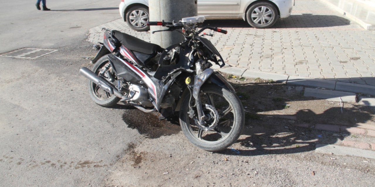 Konya’da otomobil ile motosiklet çarpıştı: 2 yaralı