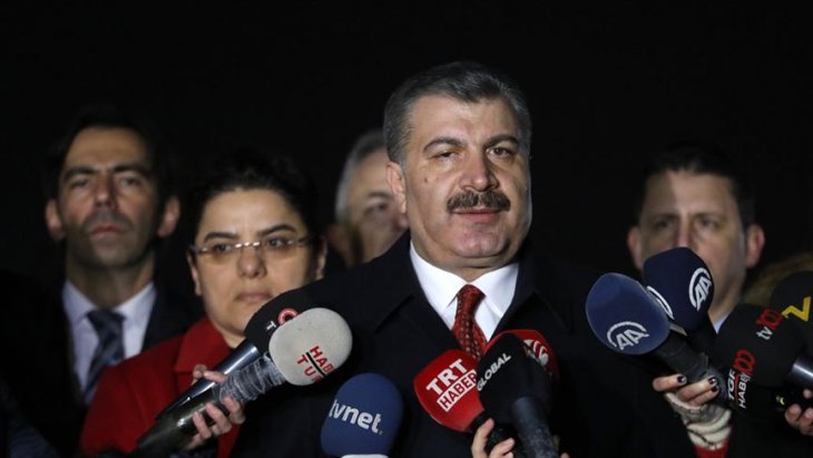 Bakan Koca karantinadaki yolcularla ilgili konuştu