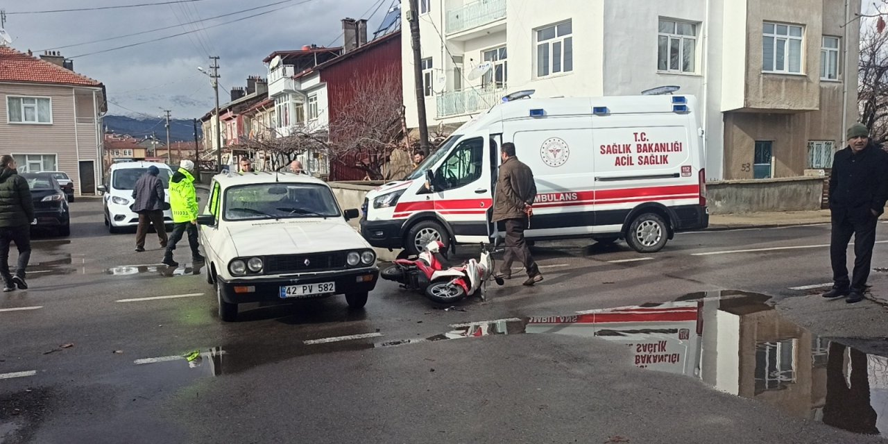 Konya’da otomobil ile elektrikli bisiklet çarpıştı: 1 yaralı