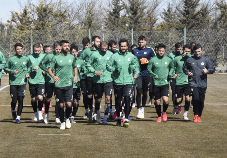 Konyaspor, Kasımpaşa maçına 'mutlak 3 puan' parolasıyla hazırlanıyor
