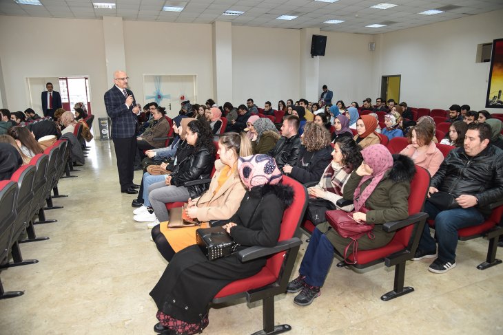 Konya'da yeni atanan öğretmenler buluştu