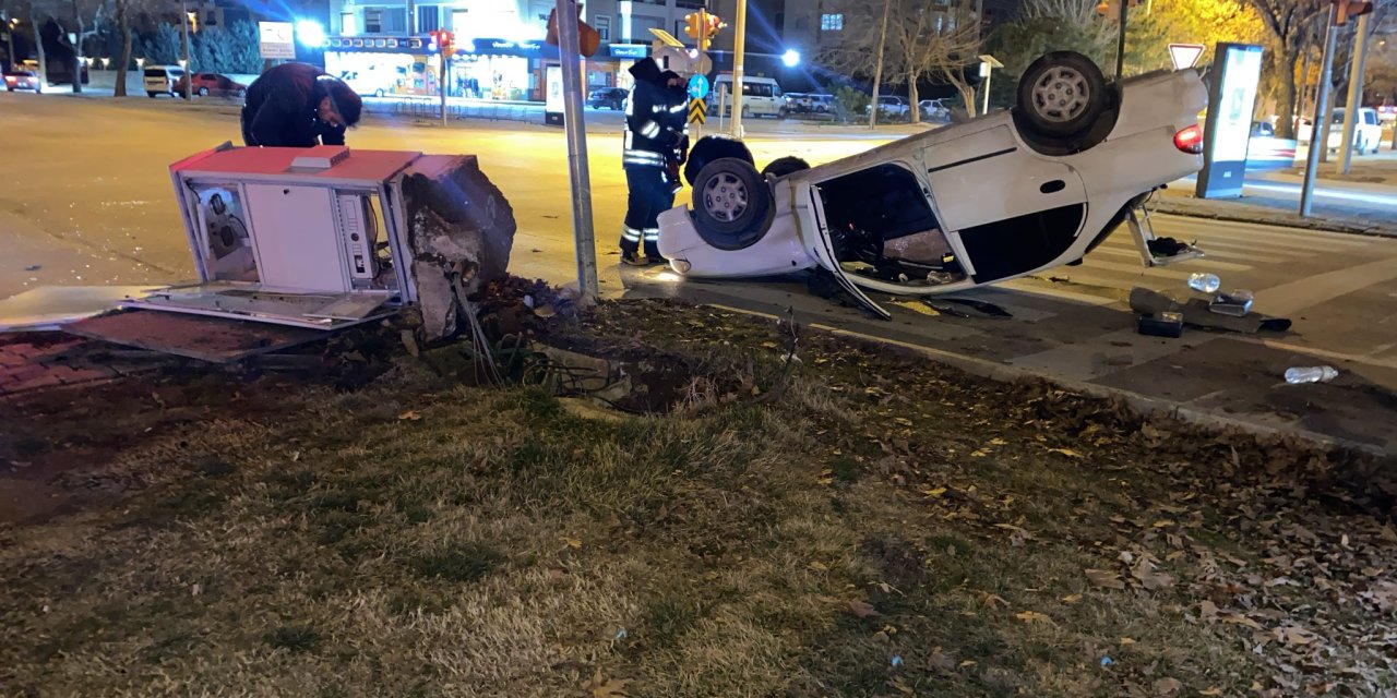 Konya’da yılın son saatleri kaza! Yaralı çıktı