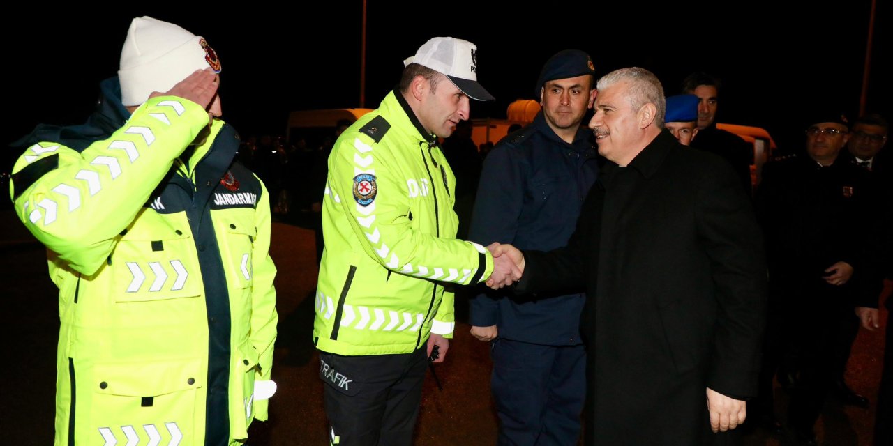 Konya Valisi Akın, yılbaşı denetiminde