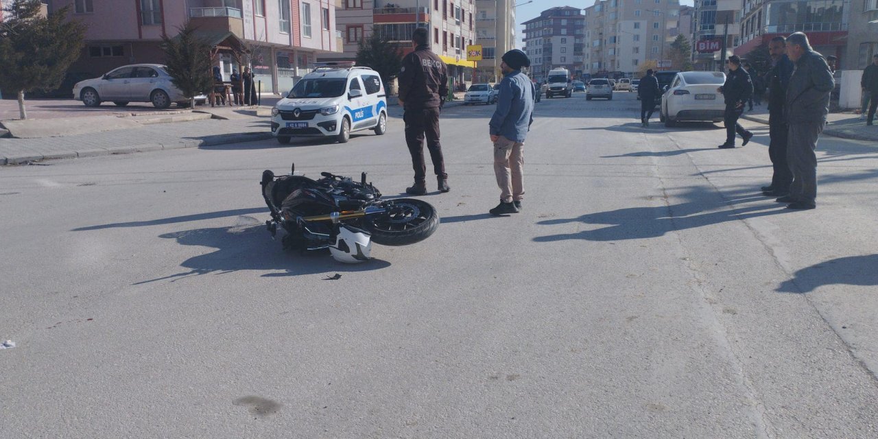 Konya’da motosiklet minibüsle çarpıştı: 1 yaralı