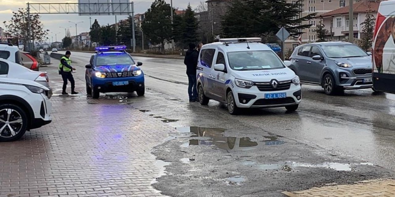 Plakasız araçla jandarmadan kaçtılar, Konya’da polise yakalandılar