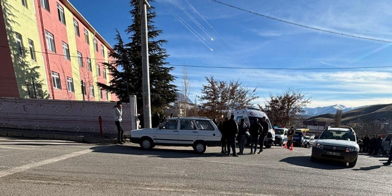 Okul önünde servisin çarptığı 4. sınıf öğrencisi öldü