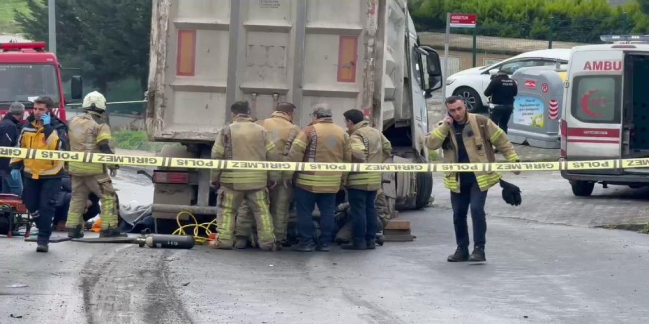 Hafriyat kamyonu dehşeti kamerada! Önüne ne çıktıysa ezdi geçti