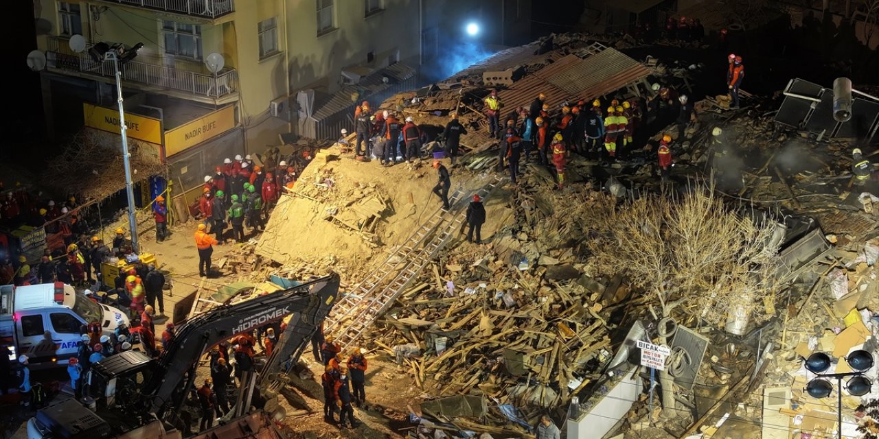 Zümrüt’ten 21 yıl sonra Konya’da benzer görüntü: Taşoluk Apartmanı