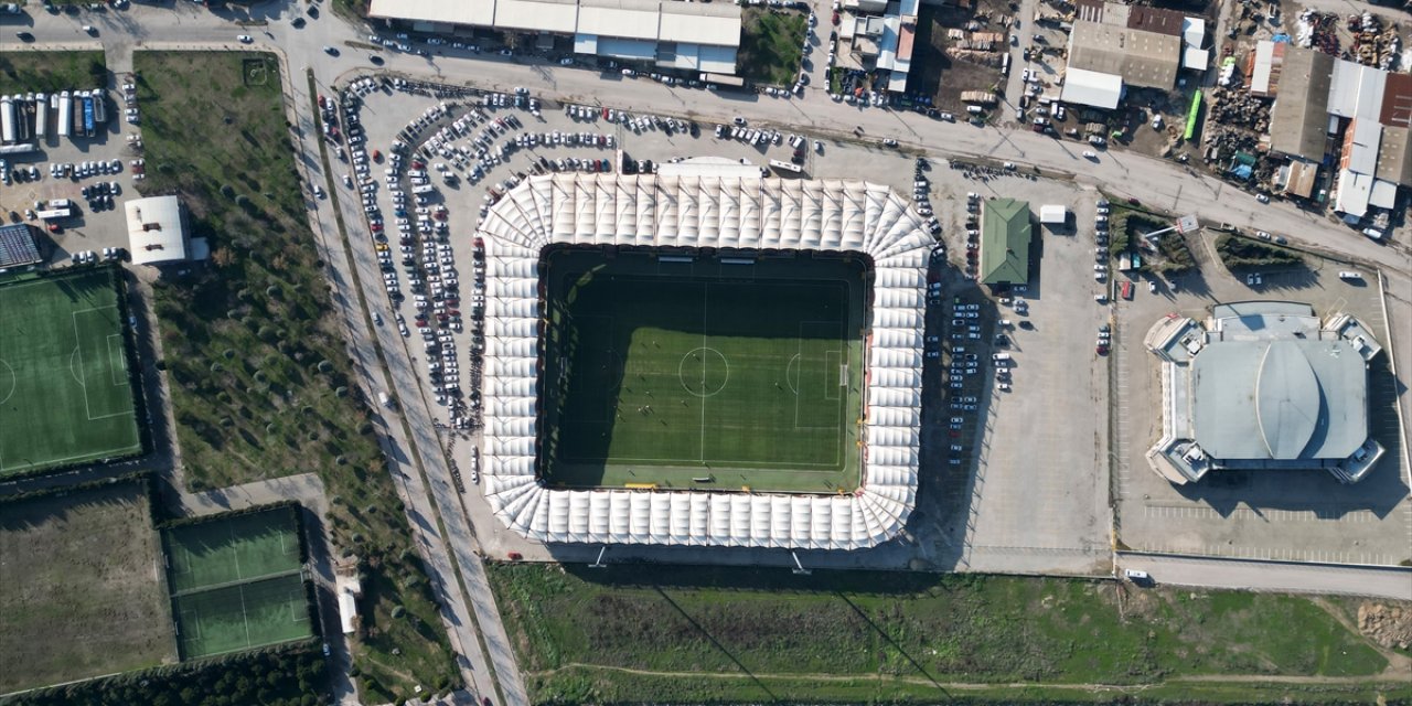 Turgutlu Şehir Stadı'nda ilk maç