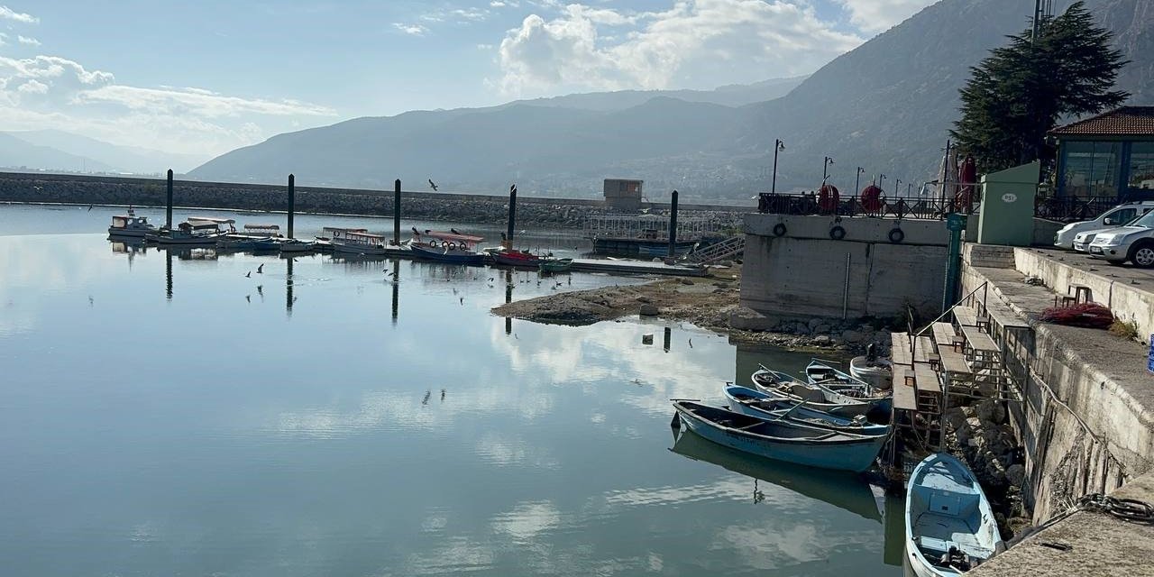 Kuruyan göle 60 milyon metreküplük can suyu