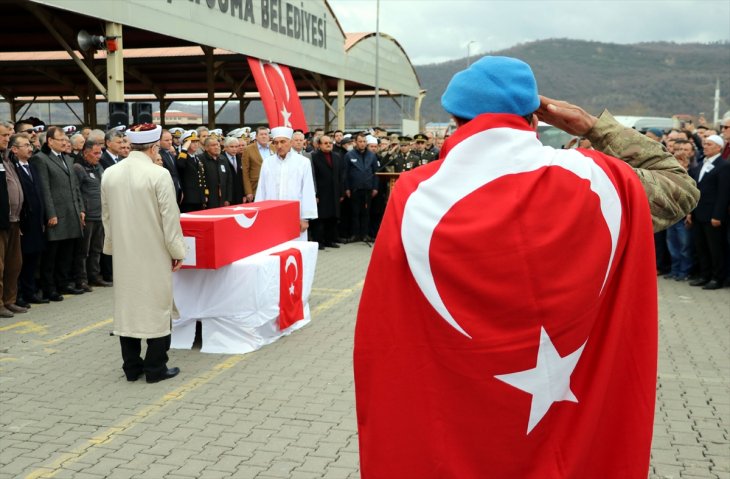 İdlib şehidimiz Piyade Uzman Çavuş Yılmaz son yolculuğuna uğurlandı