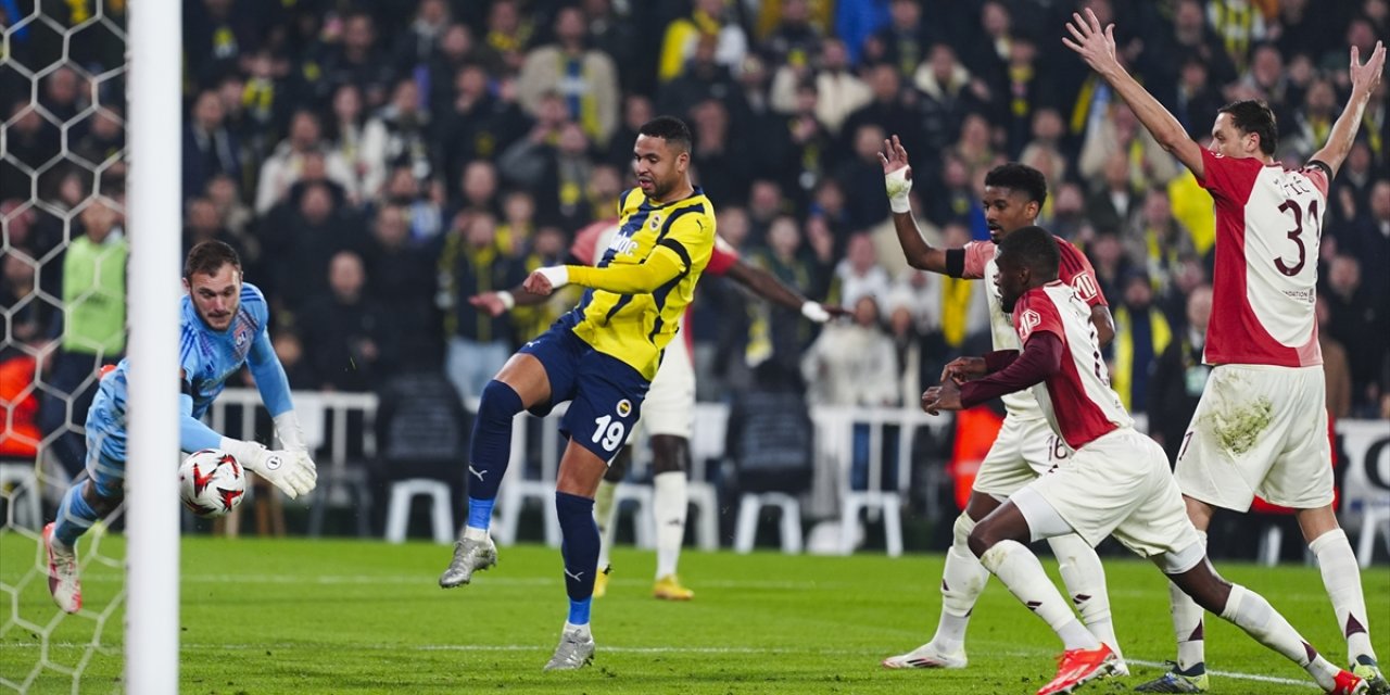 Fenerbahçe Avrupa'da tamam ya da devam maçına çıkıyor