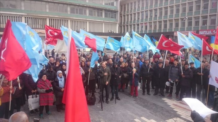 Rusya'nın Kırım'ı işgali protesto edildi