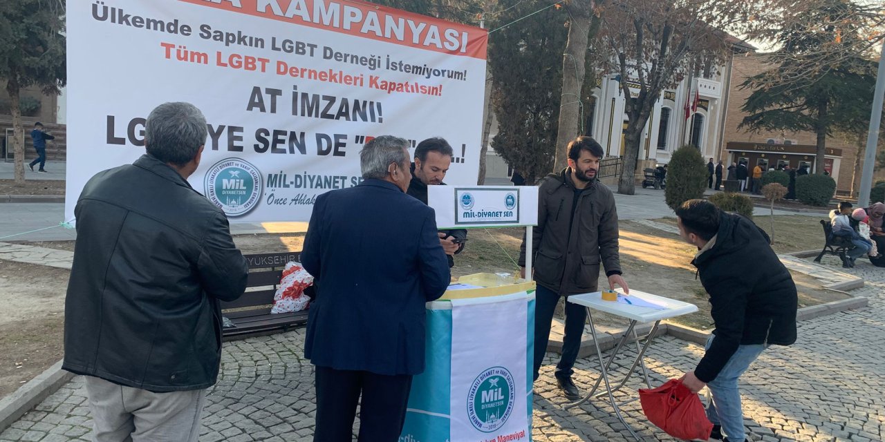 Konya’da LGBT sapkınlığına karşı imza toplandı