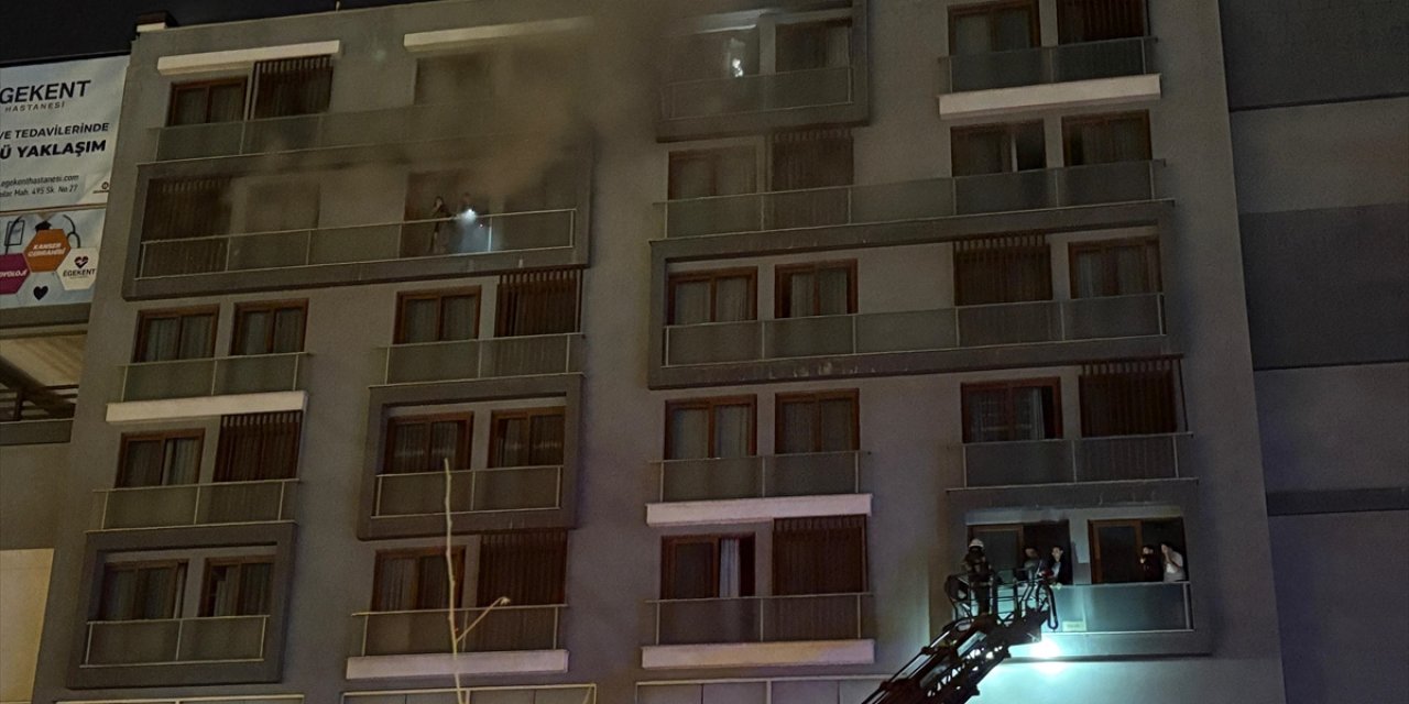 7 katlı binada yangın çıktı! Mahsur kalanlar var