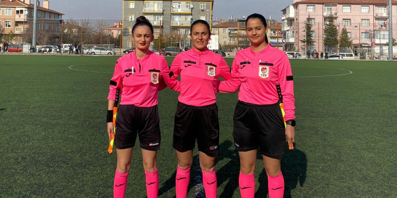 Konya’daki bu maça kadın hakemler damga vurdu