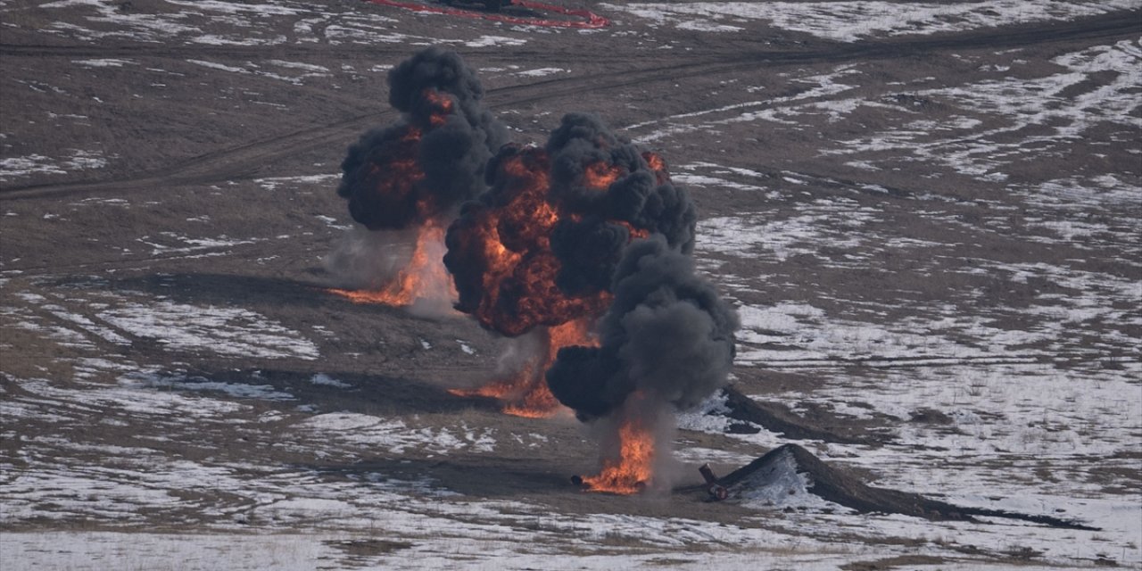 Kış tatbikatında hedefler tam isabetle vuruldu