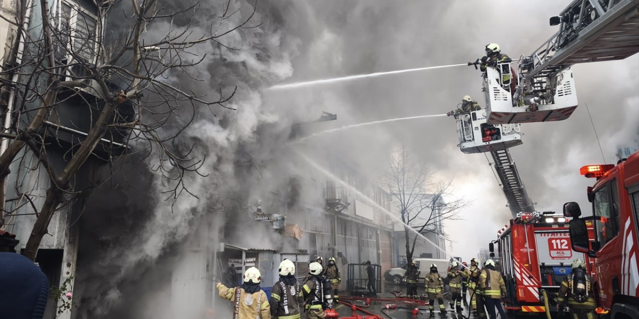 Kauçuk atölyesinde yangın