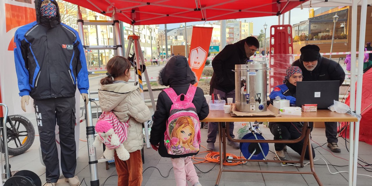 6 Şubat depremlerinin yıl dönümünde Konya İMH'den farkındalık etkinliği