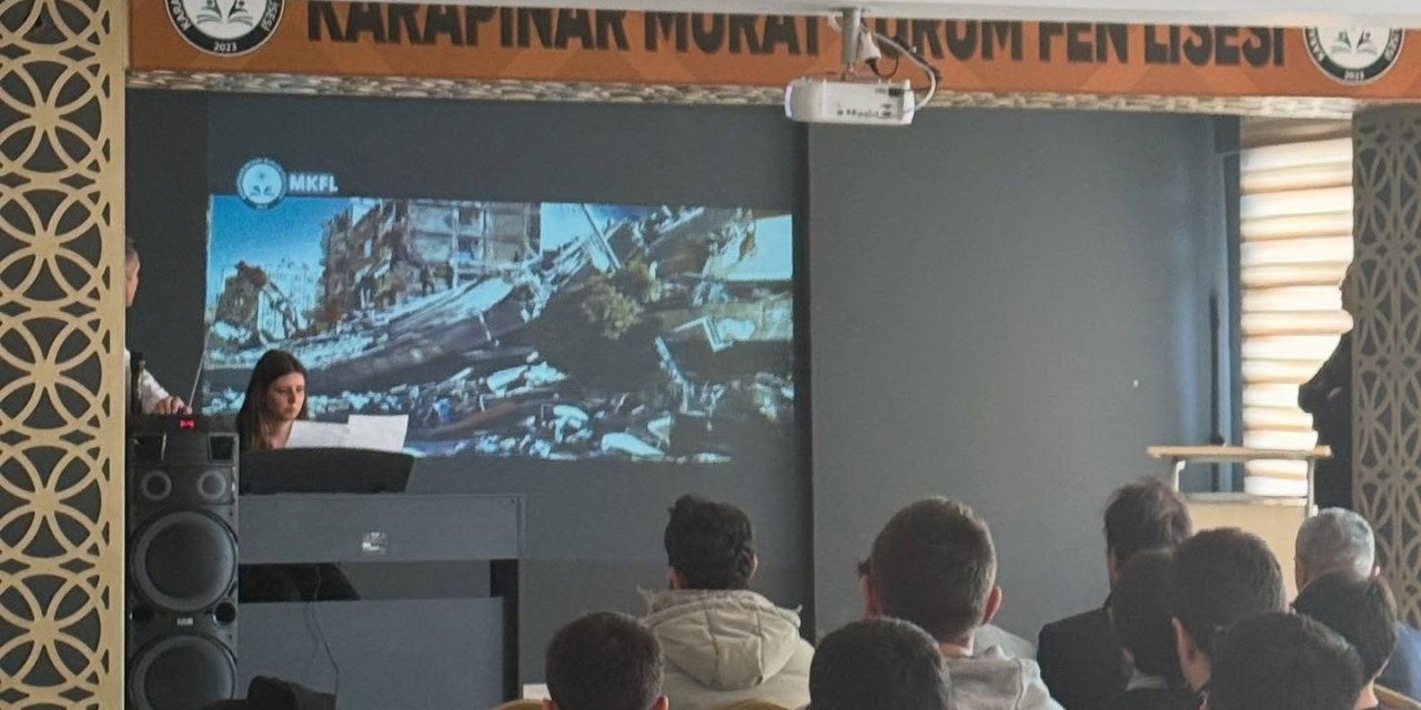 Konya’daki Murat Kurum Fen Lisesinde 6 Şubat anma etkinliği