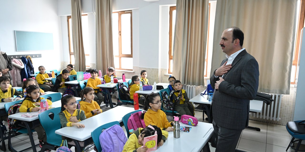 Çocuklar mektup yazıp çağırdı, Başkan Altay kapılarını çaldı