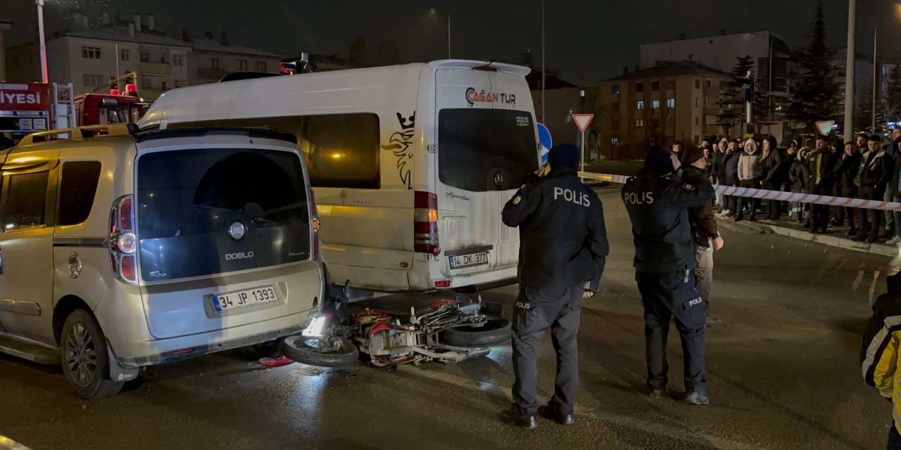 Feci motosiklet kazası! minibüsün altında kalarak can verdi