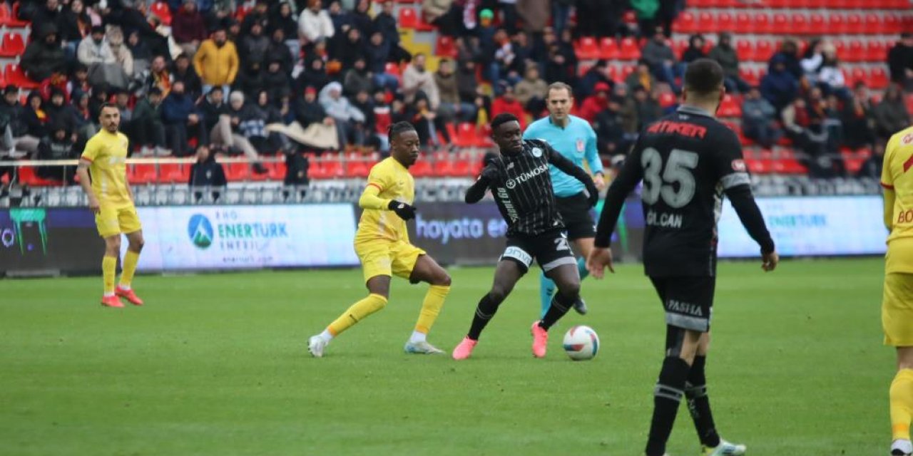 beIN Sports, Konyaspor’u kızdıran pozisyonda topu TFF’ye attı