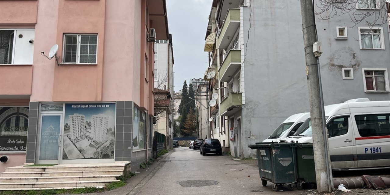 25 günlük bebeği sokağa atan kadının kimliği belli oldu! Polisin kanı dondu