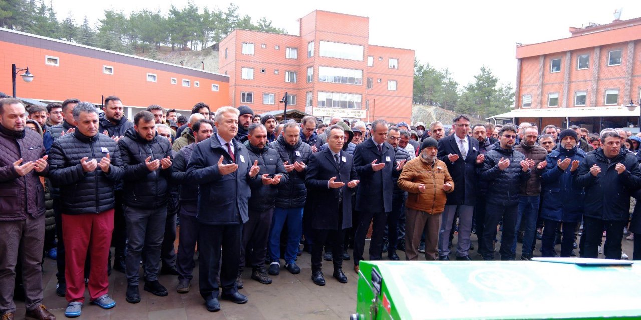 27 yaşındaki kardiyoloji doktoru kalp krizinden öldü