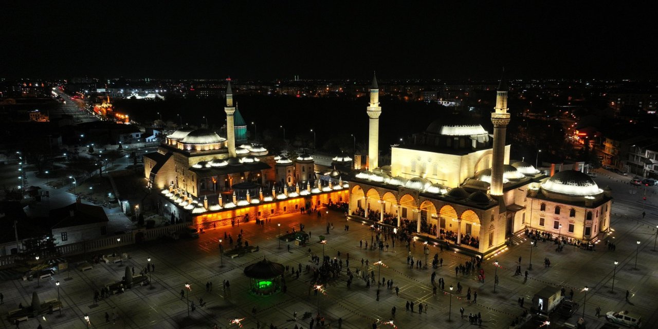 Konya'da Berat Kandili coşkusu