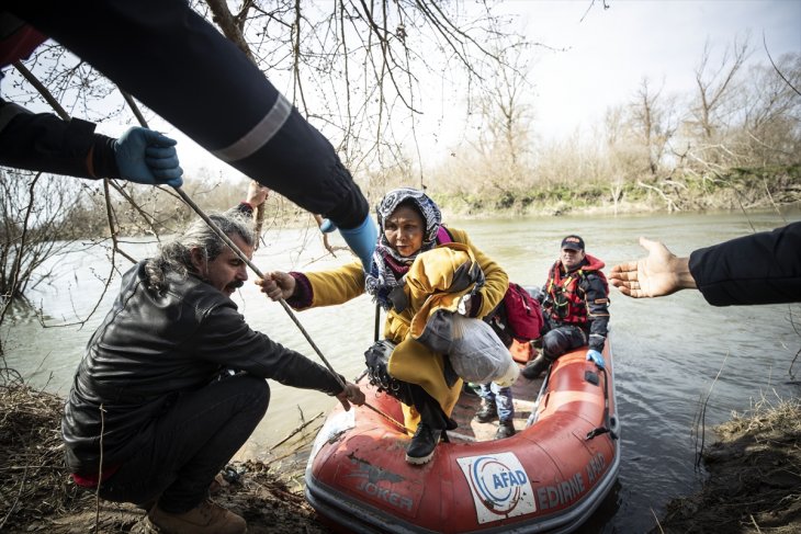 Bakan Soylu'dan ülkemizden ayrılan göçmen sayısıyla ilgili yeni açıklama