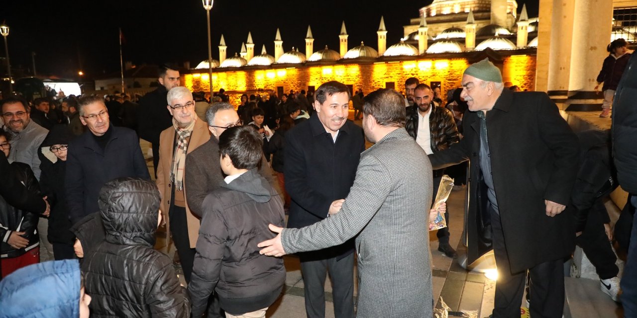 Gönüller, Karatay’ın Berat Kandili programında bir oldu