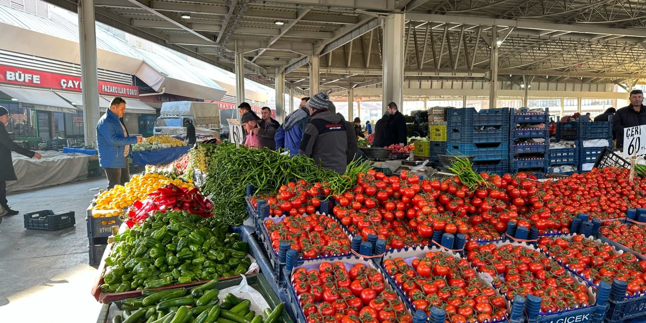 Konya’nın her bütçeyi sevindiren pazarı