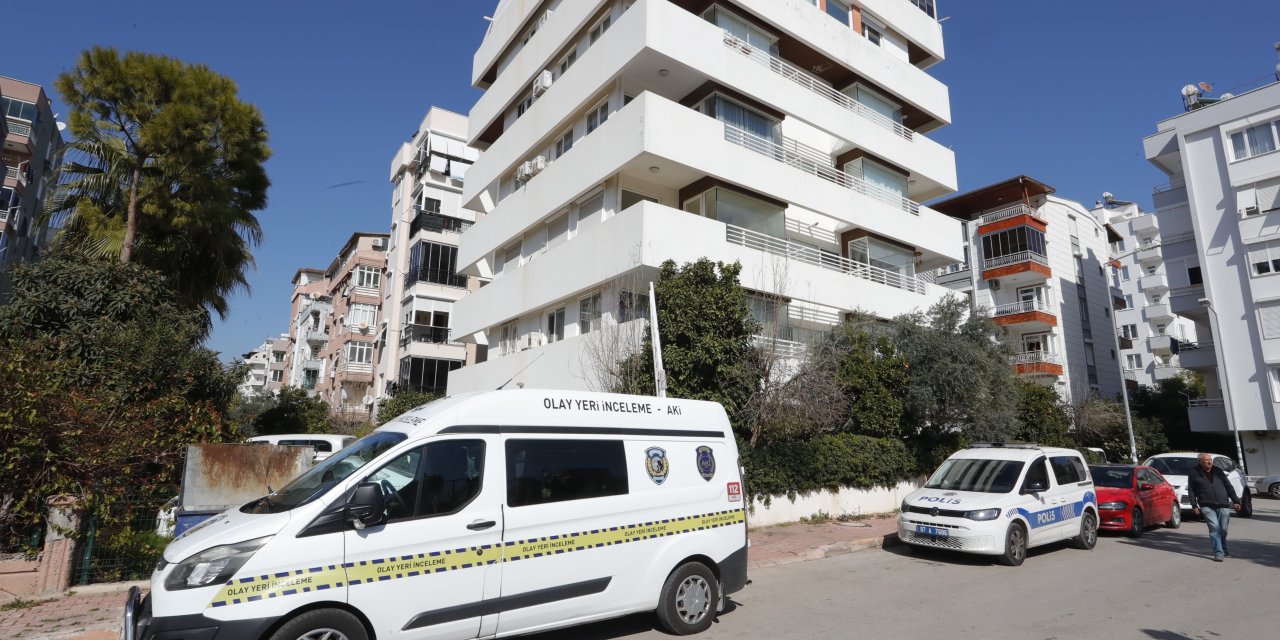 Deprem sonrası Antalya'ya yerleşen gazeteci ölü bulundu
