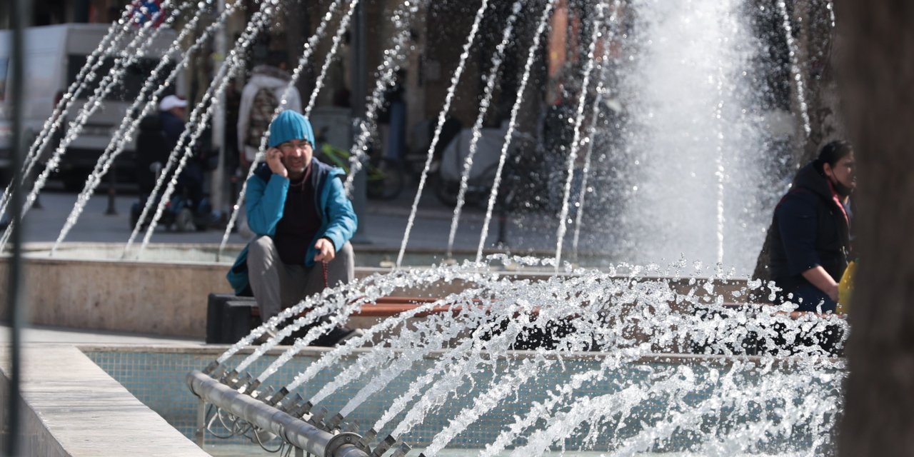Konya kış ortasında baharı yaşıyor