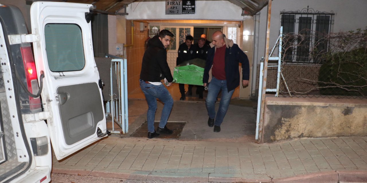 Aşkından ölmedi ama öldürdü