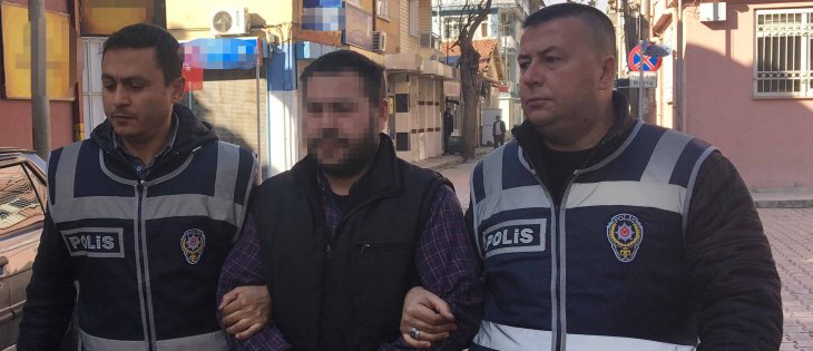 Konya’da 41 yıl hapisle aranan hükümlü, sedirin arkasında yakalandı