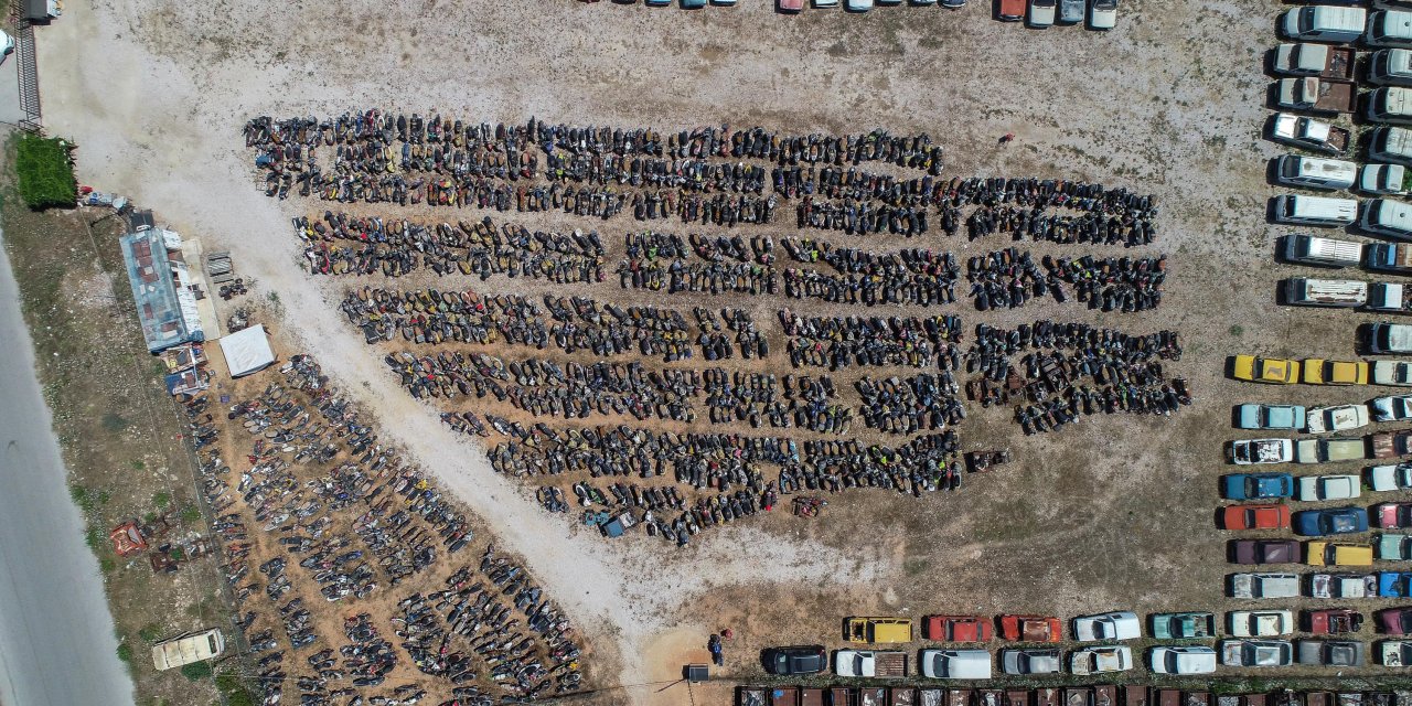 Çözüm bekleyen sorun! Otopark döviz mezarlığına döndü