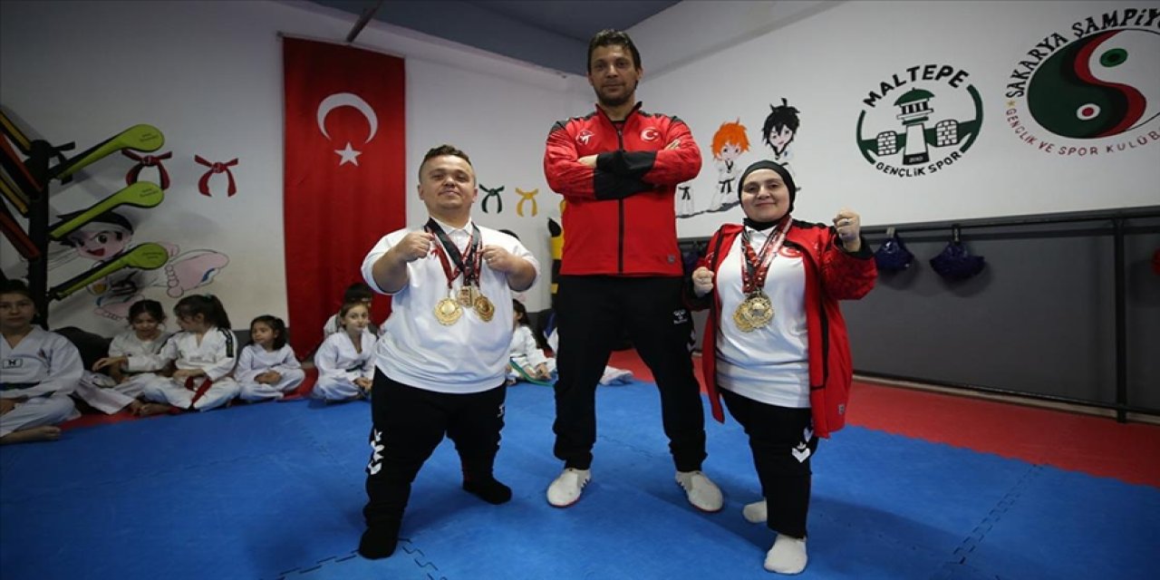 Tekvandoda engelleri aşıp madalyaya ulaştılar