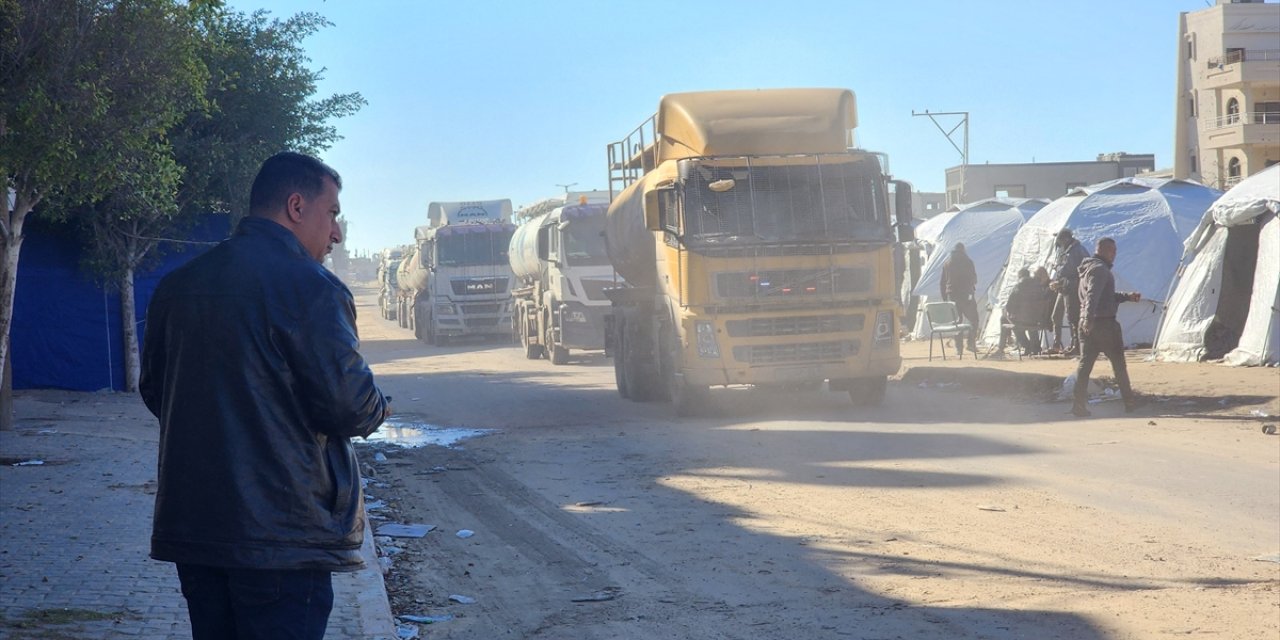 İsrail Gazze’ye insani yardım girişini durdurdu