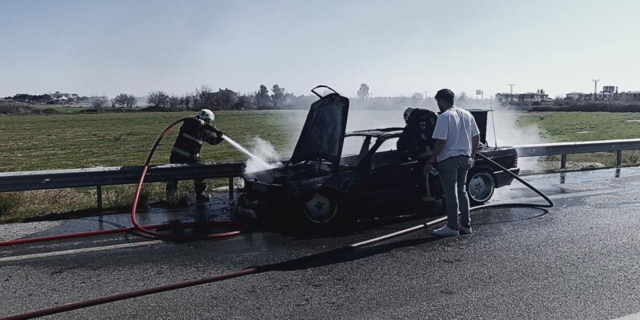 Konya yolunda otomobil yandı