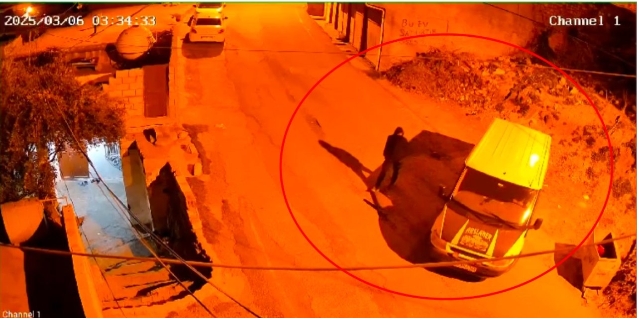 Film gibi soygun! İterek çalmaya çalıştılar