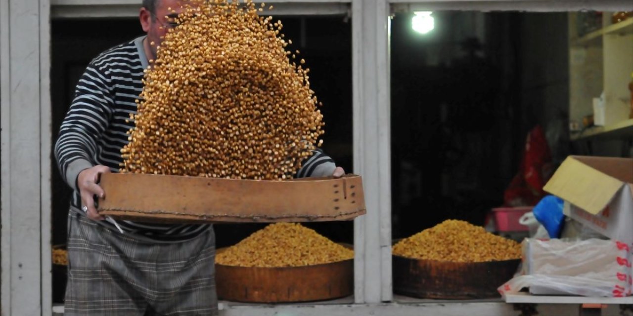 Konya Valisi Akın, leblebi diyarı ilçede