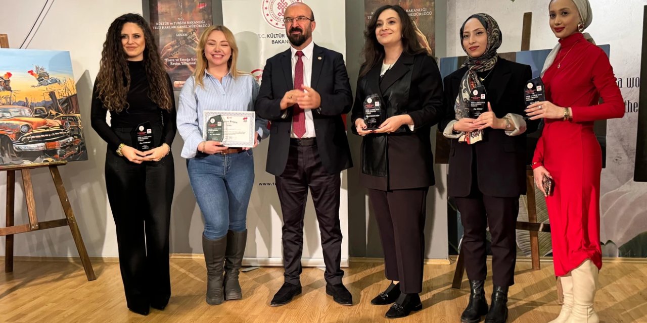 Selçuk Üniversitesi resim yarışmasından 2 ödülle döndü