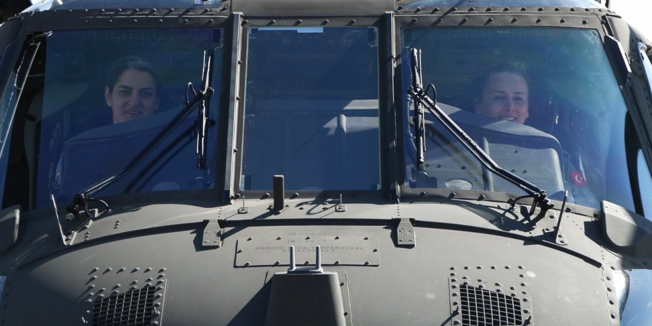 Kadın pilotlar zorlu koşullarda görev başında